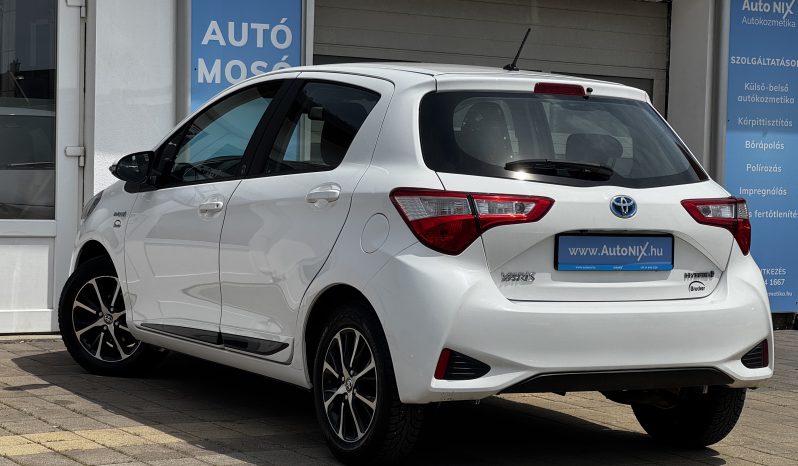 
								Toyota Yaris 1.5 HSD e-CVT Active full									