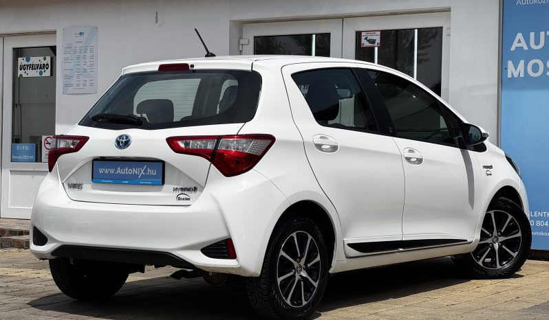 
								Toyota Yaris 1.5 HSD e-CVT Active full									