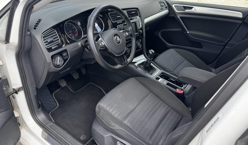 
								2015′ Volkswagen Golf 1.4 TSI CUP full									
