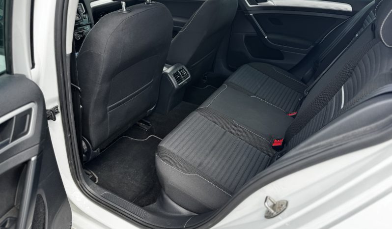 
								2015′ Volkswagen Golf 1.4 TSI CUP full									